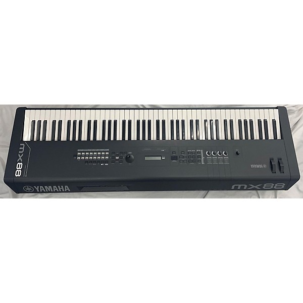 Used Yamaha MX88 Synthesizer