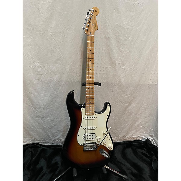 Used Fender Used Fender Player Stratocaster HSS 3 Color Sunburst Solid Body Electric Guitar