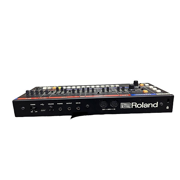 Used Roland JU06-A Synthesizer