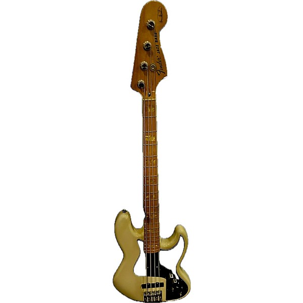 Used Fender Used Fender Marcus Miller Signature Jazz Bass Olympic White Electric Bass Guitar