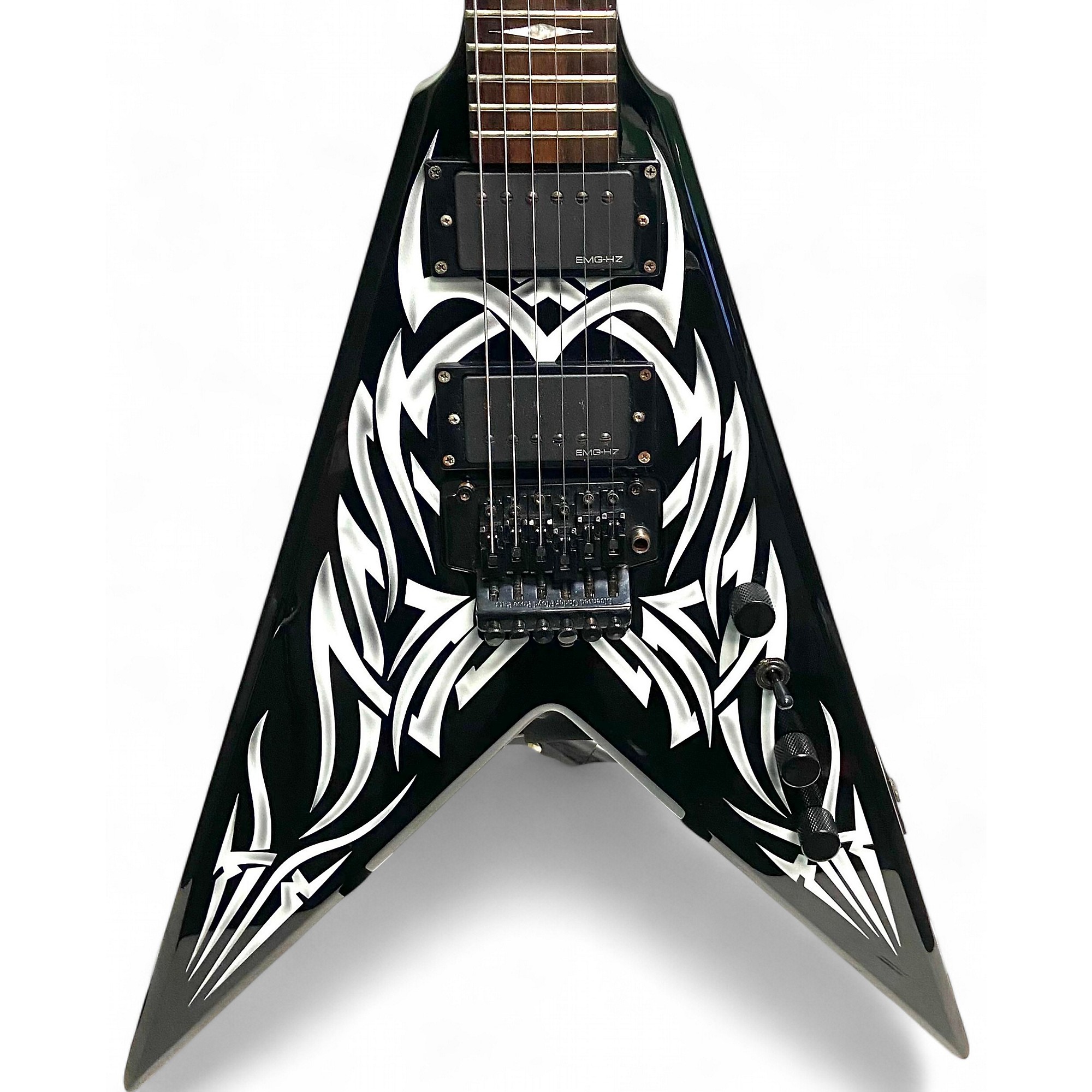 【ジャンク】B.C. Rich KKV トライバル 割れ・打痕多め ジャンク】B.C. Rich KKV トライバル 割れ・打痕多め ギター