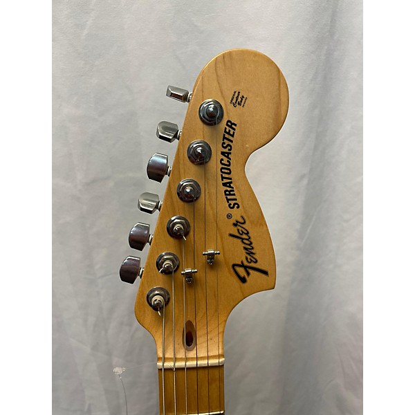 Used Fender Used Fender American Special Stratocaster 2 Tone Sunburst Solid Body Electric Guitar