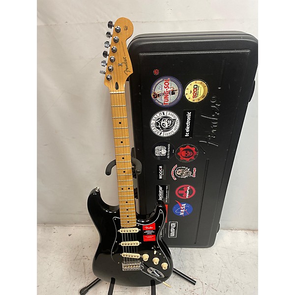 Used Fender Used 2019 Fender Player Stratocaster Limited Edition Black Solid Body Electric Guitar