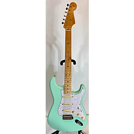 Used Fender Used Fender Classic Player '50s Stratocaster Surf Green Solid Body Electric Guitar