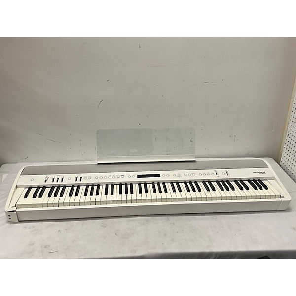 Used Roland FP-90X Stage Piano