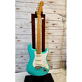 Used Fender Used Fender 1957 American Vintage II Stratocaster Surf Green Solid Body Electric Guitar