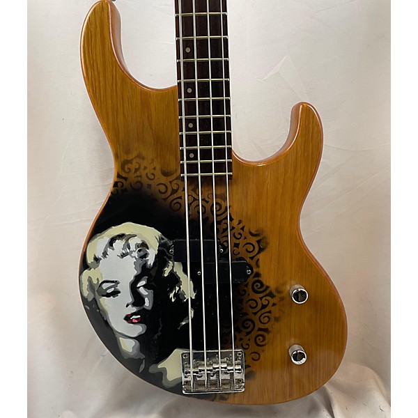 Used Samick FAIRLANE Electric Bass Guitar