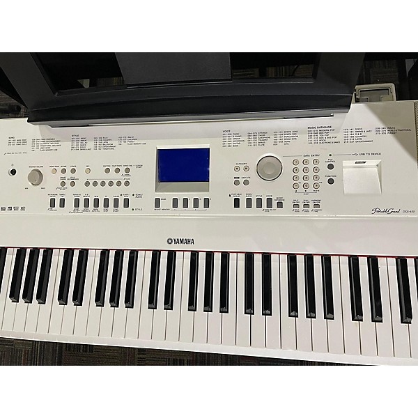 Used Yamaha DGX650 88 Key Portable Keyboard