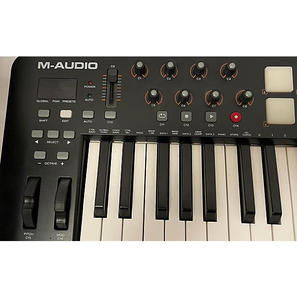 Used M-Audio Oxygen 25 Key MIDI Controller