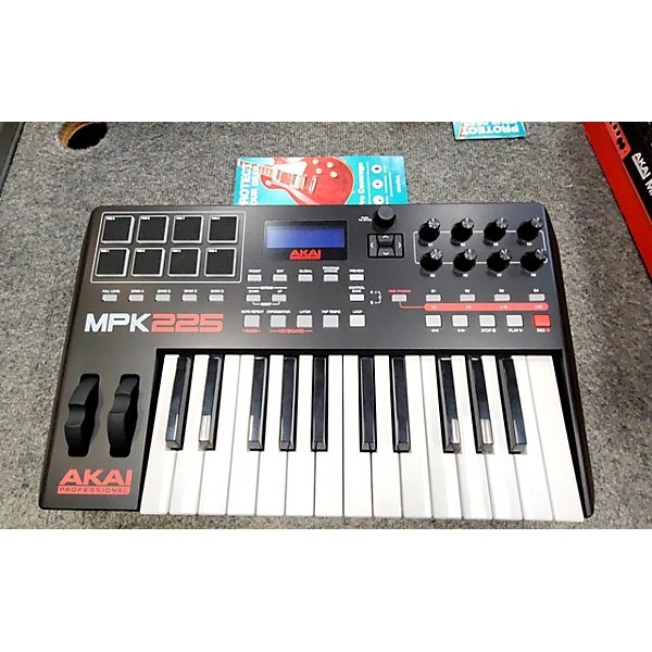 Used Akai Professional MPK225 25-Key MIDI Controller