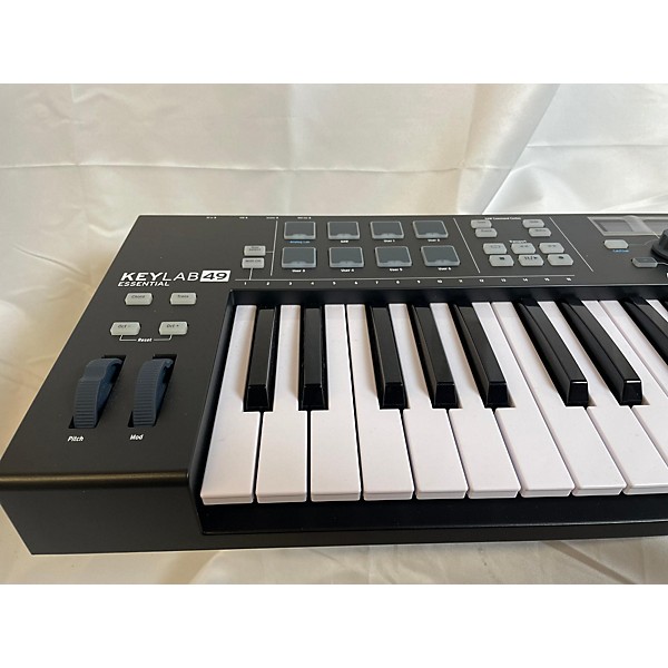 Used Arturia Used Arturia Keylab Essential 49 MIDI Controller