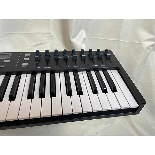 Used Arturia Used Arturia Keylab Essential 49 MIDI Controller