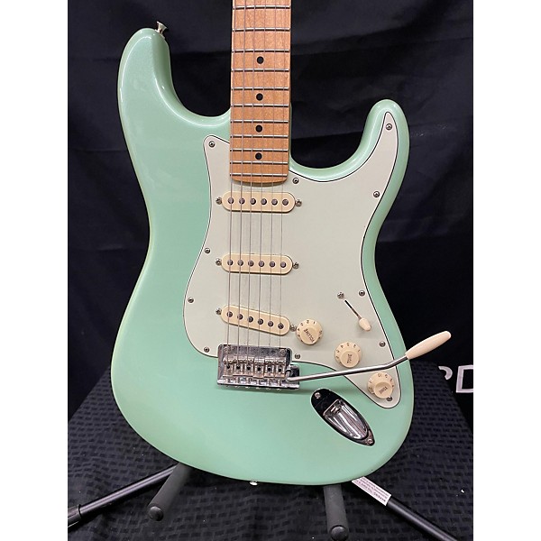 Used Fender Used 2021 Fender Stratocaster Seafoam Pearl Solid Body Electric Guitar