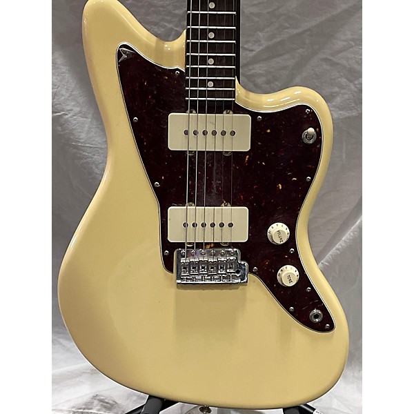 Used Fender Used 2019 Fender American Performer Jazzmaster Vintage White Solid Body Electric Guitar