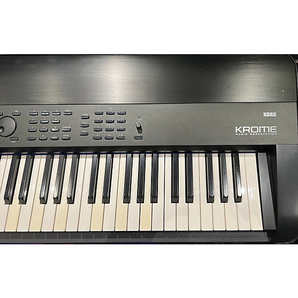 Used KORG Used KORG Krome 88 Key Keyboard Workstation