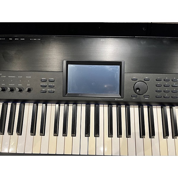 Used KORG Used KORG Krome 88 Key Keyboard Workstation