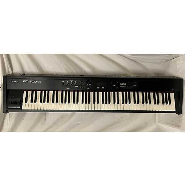 Used Roland RD300NX 88 Key Stage Piano | Guitar Center