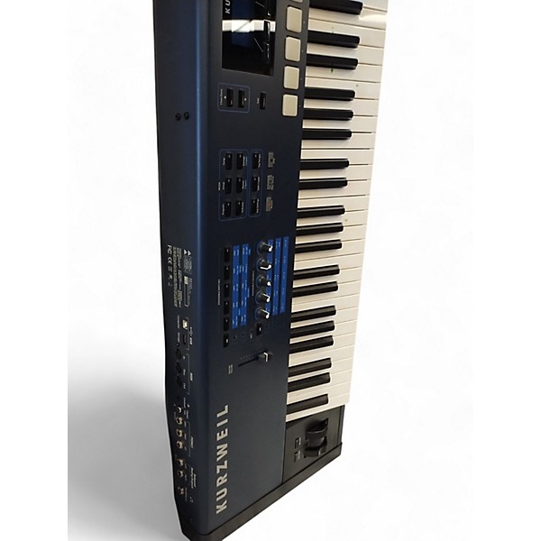 Used Kurzweil PC3 LE8 88 Key Keyboard Workstation