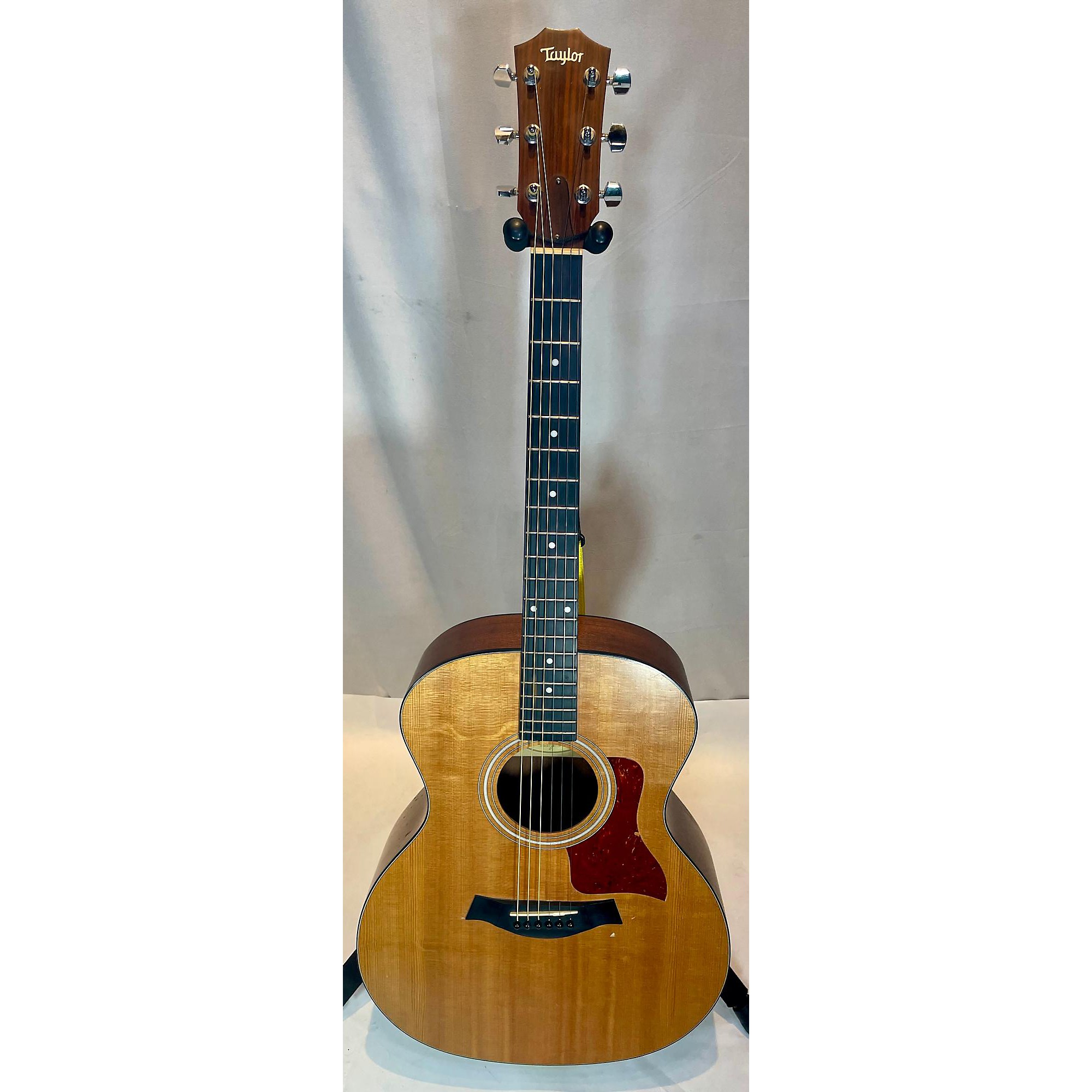 Used Taylor Natural | Guitar Center