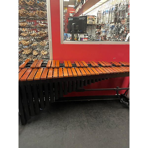 Used Majestic Deluxe Series 4.3 Octave Concert Marimba