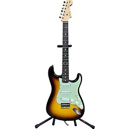 Used Fender Used Fender Custom Shop 1960 Stratocaster Hardtail Journeyman 3 Tone Sunburst Solid Body Electric Guitar