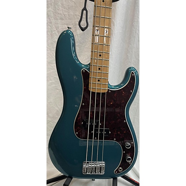 Used Fender Used Fender Player Precision Bass Ocean Turquoise Electric Bass Guitar