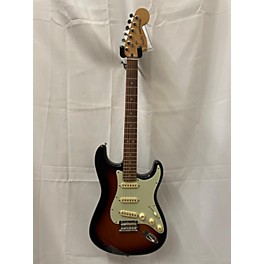 Used Fender Used Fender Deluxe Roadhouse Stratocaster 3 Color Sunburst Solid Body Electric Guitar