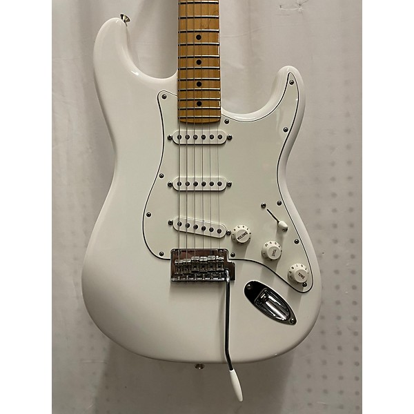 Used Fender Used Fender FENDER STRATOCASTER 75 White Solid Body Electric Guitar