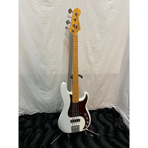 Used Fender Used Fender American Ultra Precision Bass Pearl White Electric Bass Guitar