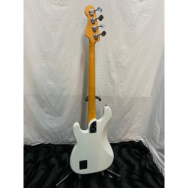 Used Fender Used Fender American Ultra Precision Bass Pearl White Electric Bass Guitar