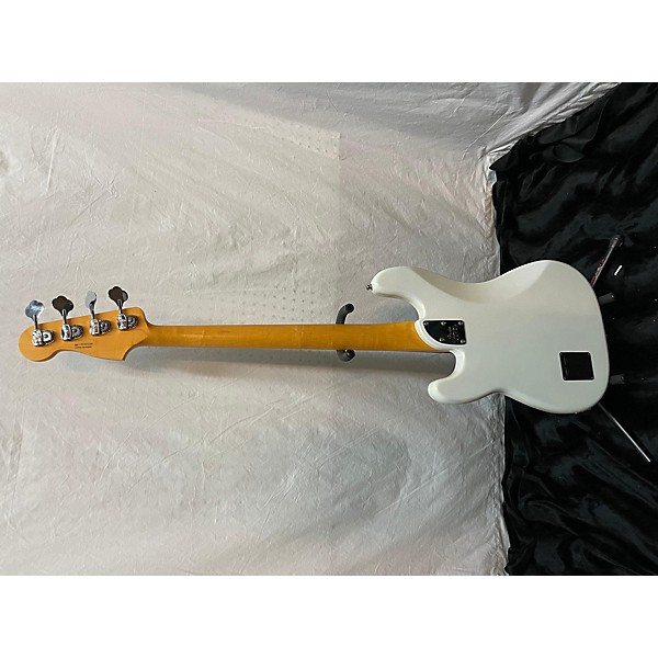 Used Fender Used Fender American Ultra Precision Bass Pearl White Electric Bass Guitar