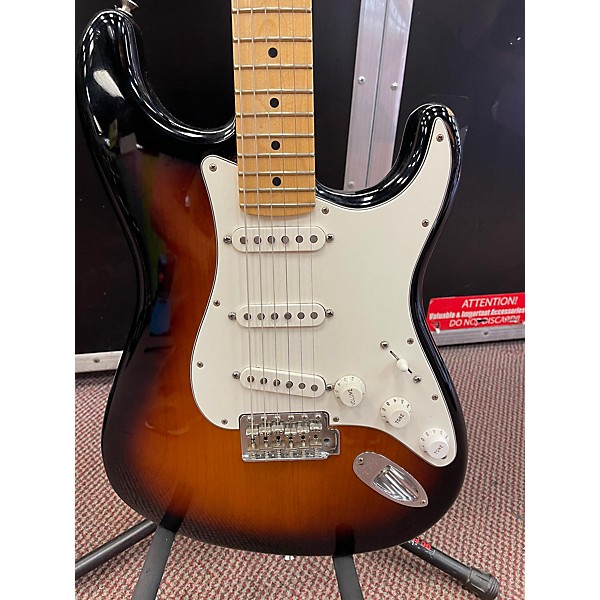 Used Fender Used Fender American Professional II Stratocaster 3 Color Sunburst Solid Body Electric Guitar