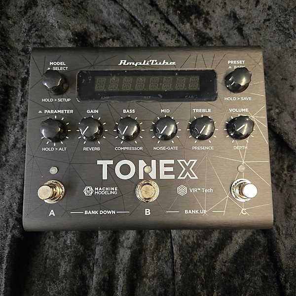 Used IK Multimedia Used IK Multimedia TONE X Effect Processor