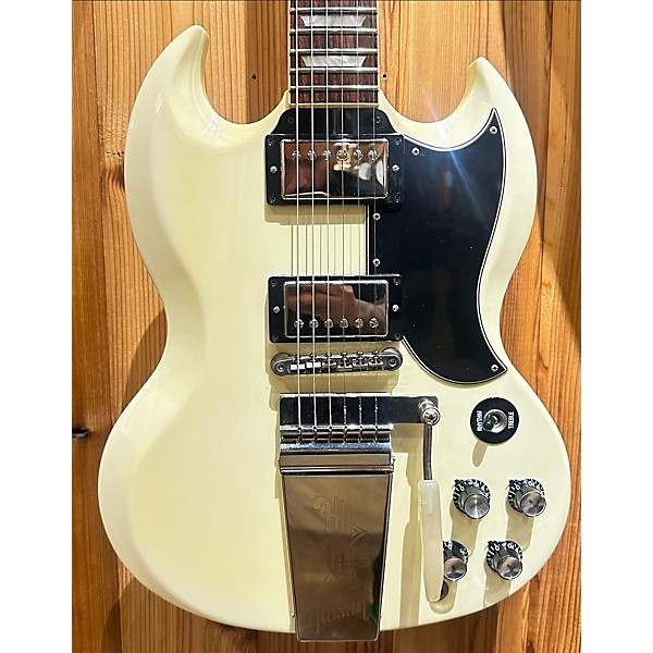 Used Gibson Used 2006 Gibson SG Custom Maestro Reissue Alpine White Solid Body Electric Guitar