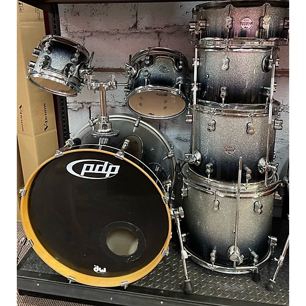 Used PDP by DW Used PDP By DW 7 piece Concept Maple Silver To Black Fade Drum Kit