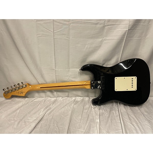 Used Fender Used 2004 Fender Artist Series Jimmie Vaughan Tex-Mex Stratocaster Black And White Solid Body Electric Guitar