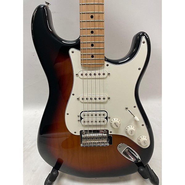 Used Fender Used Fender Player Stratocaster HSS Sunburst Solid Body Electric Guitar