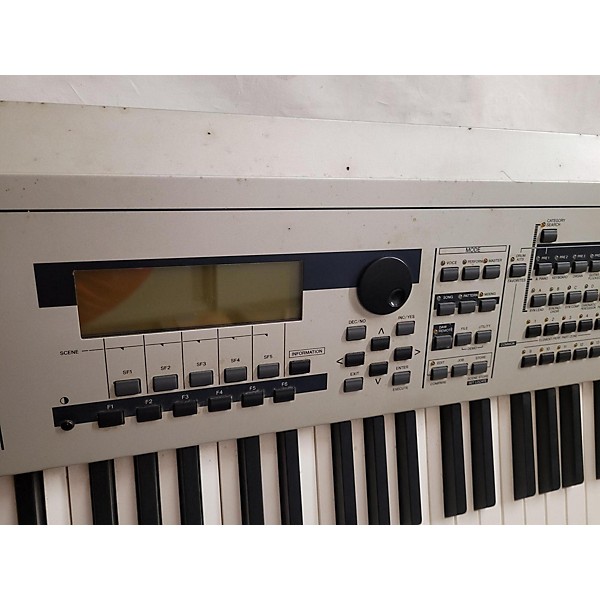 Used Yamaha MO8 88 Key Keyboard Workstation