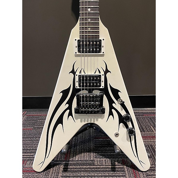 Used Gibson Used 2009 Gibson Tribal Flying V White With Black Tribal Print Solid Body Electric Guitar