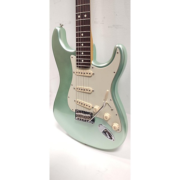 Used Fender Used Fender American Professional II Stratocaster Surf Green Solid Body Electric Guitar