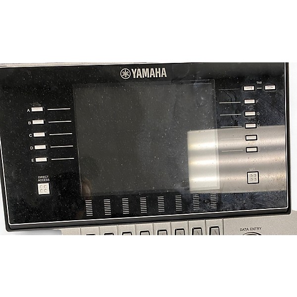 Used Yamaha Used Yamaha Tyros 5 76 Key Arranger Keyboard