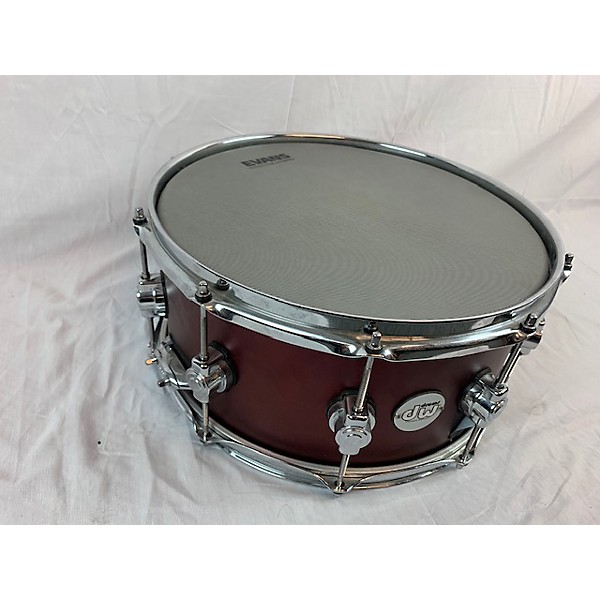 Used DW Used DW 7X14 Design Series Snare Drum Maroon