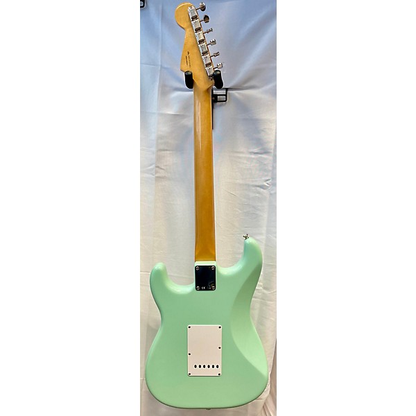 Used Fender Used Fender Vintera 60s Stratocaster Surf Green Solid Body Electric Guitar