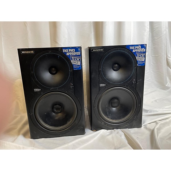 Used Mackie HR824 Pair Powered Monitor