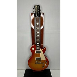 Used Gibson Used Gibson Joe Walsh Signature 1960 Les Paul Aged Cherry Sunburst Solid Body Electric Guitar