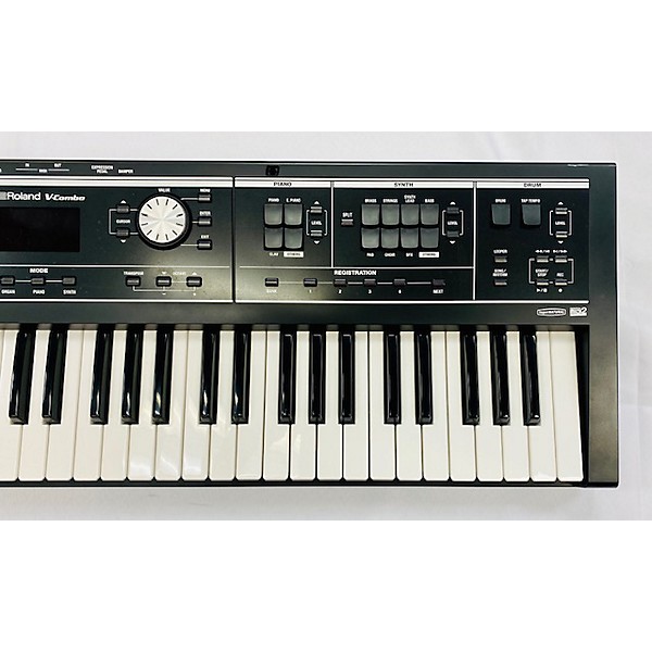 Used Roland VR09B Arranger Keyboard