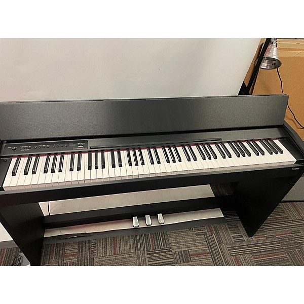 Used Roland F-110-SB Digital Piano