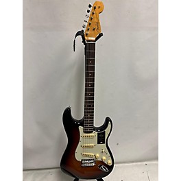 Used Fender Used Fender American Vintage II 1961 Stratocaster Sunburst Solid Body Electric Guitar