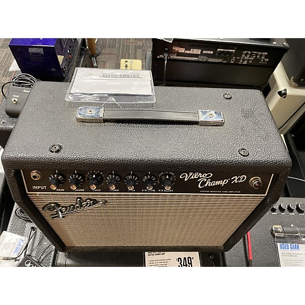 Used Fender Vibro Champ XD 5W 1X8 Guitar Combo Amp