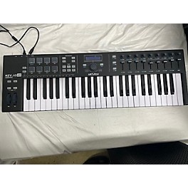 Used Arturia Used Arturia Keylab Essential 61 MIDI Controller